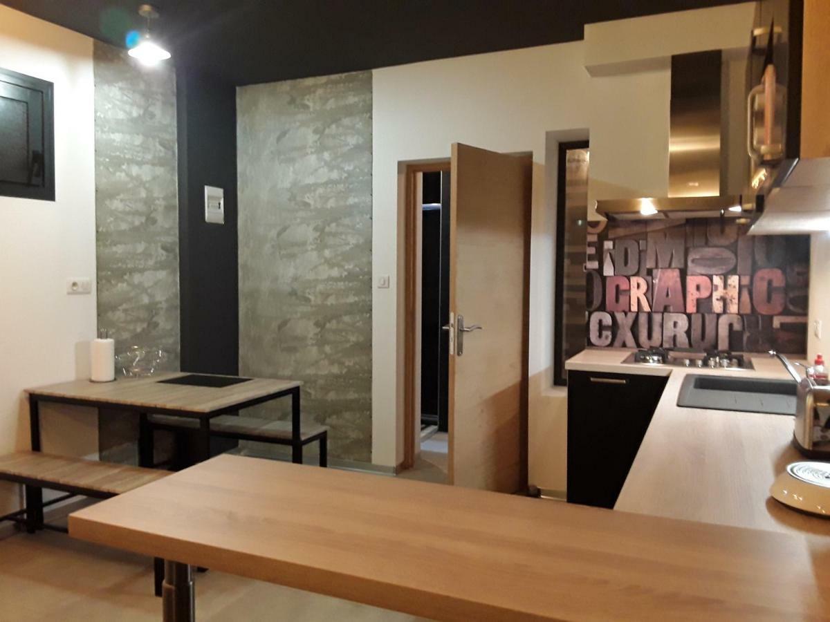 شقة Joli 2 Pieces Esprit Loft Moderne بو المظهر الخارجي الصورة